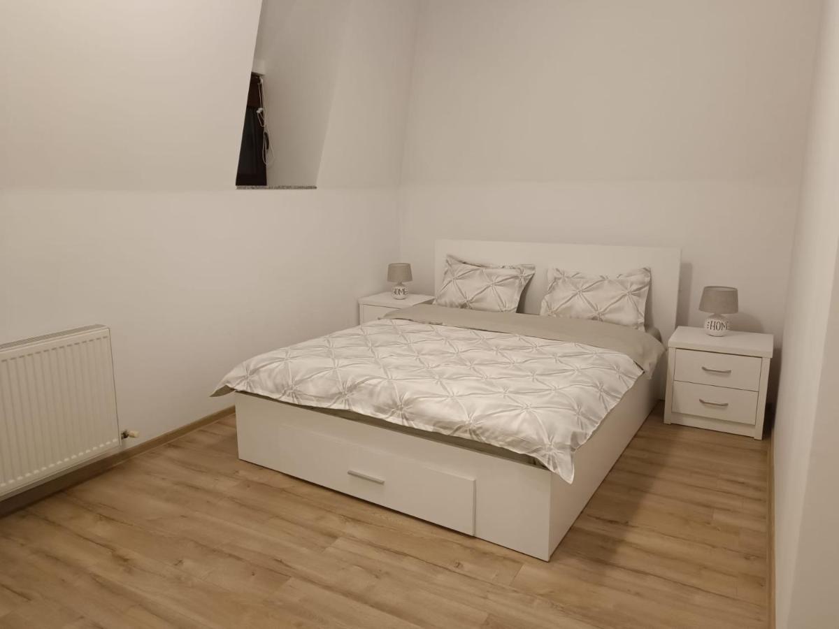 Moonlight Apartments Sibiu Ngoại thất bức ảnh