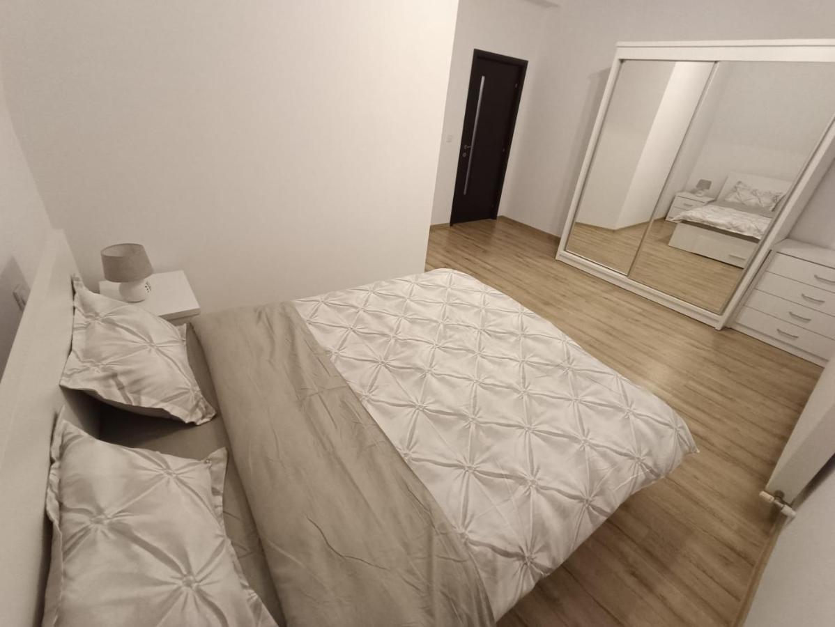 Moonlight Apartments Sibiu Ngoại thất bức ảnh